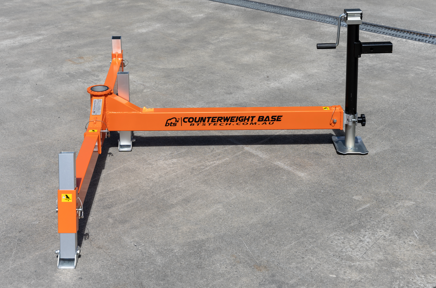 PRO 3G and 6G Plus Vehicle hitch mount davit base c/w bag & steel stillage
