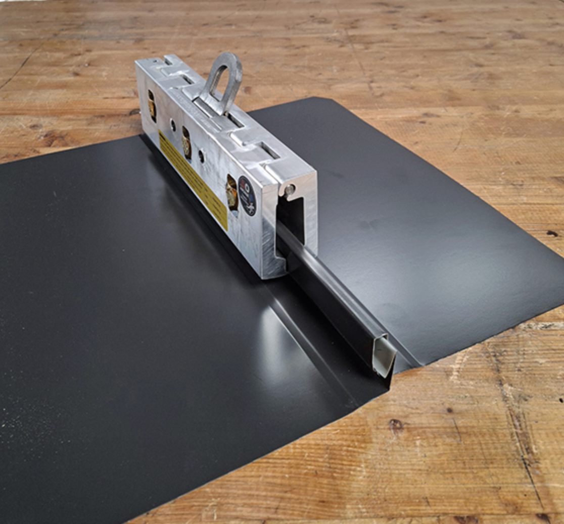 METAL PLUS LLC SNAP-LOCK SAFETY ANCHOR