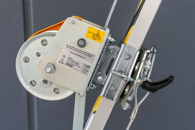 ZERO DESCEND MATE TRIPOD and WINCH KIT