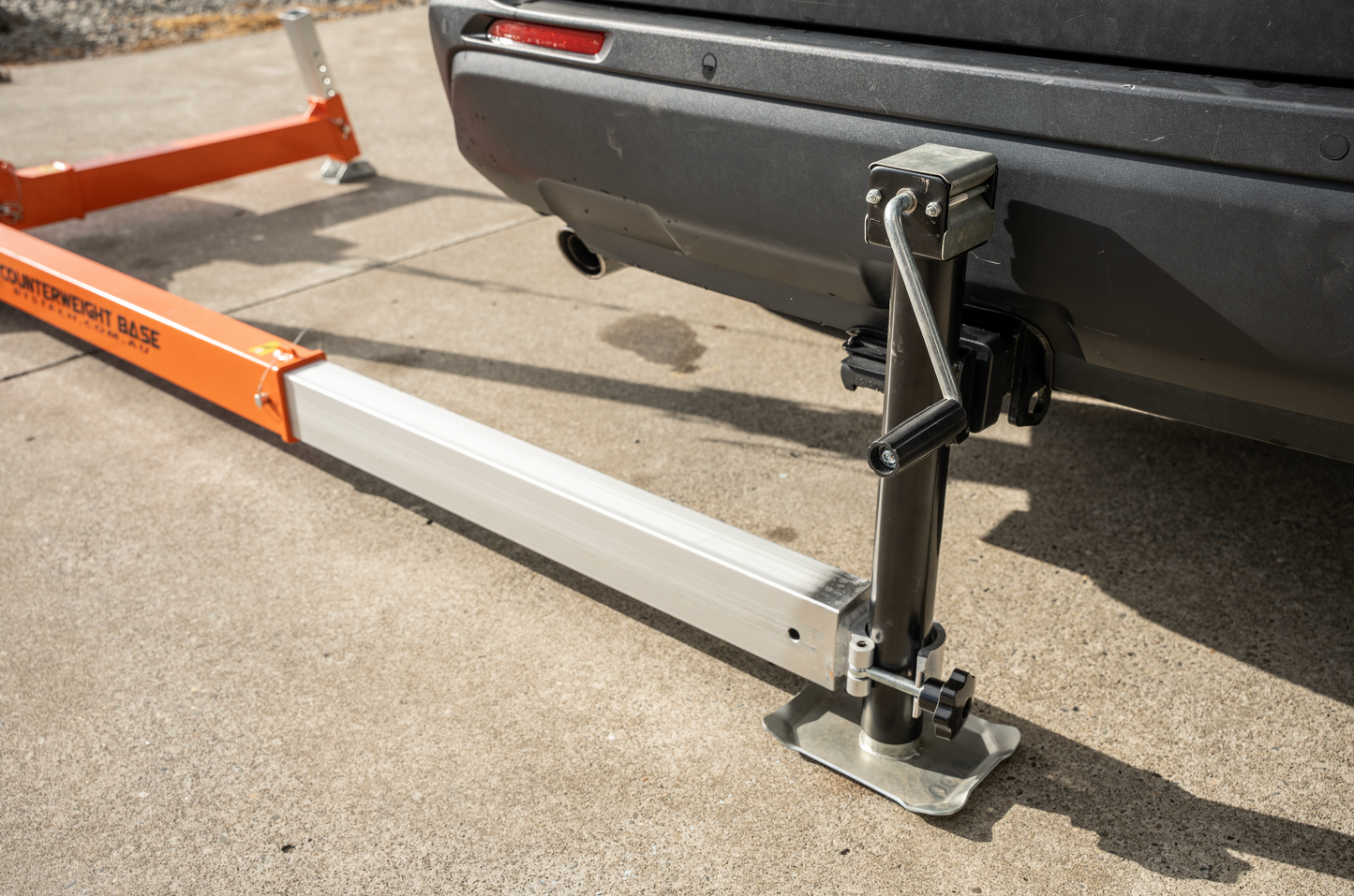 PRO 3G and 6G Plus Vehicle hitch mount davit base c/w bag & steel stillage