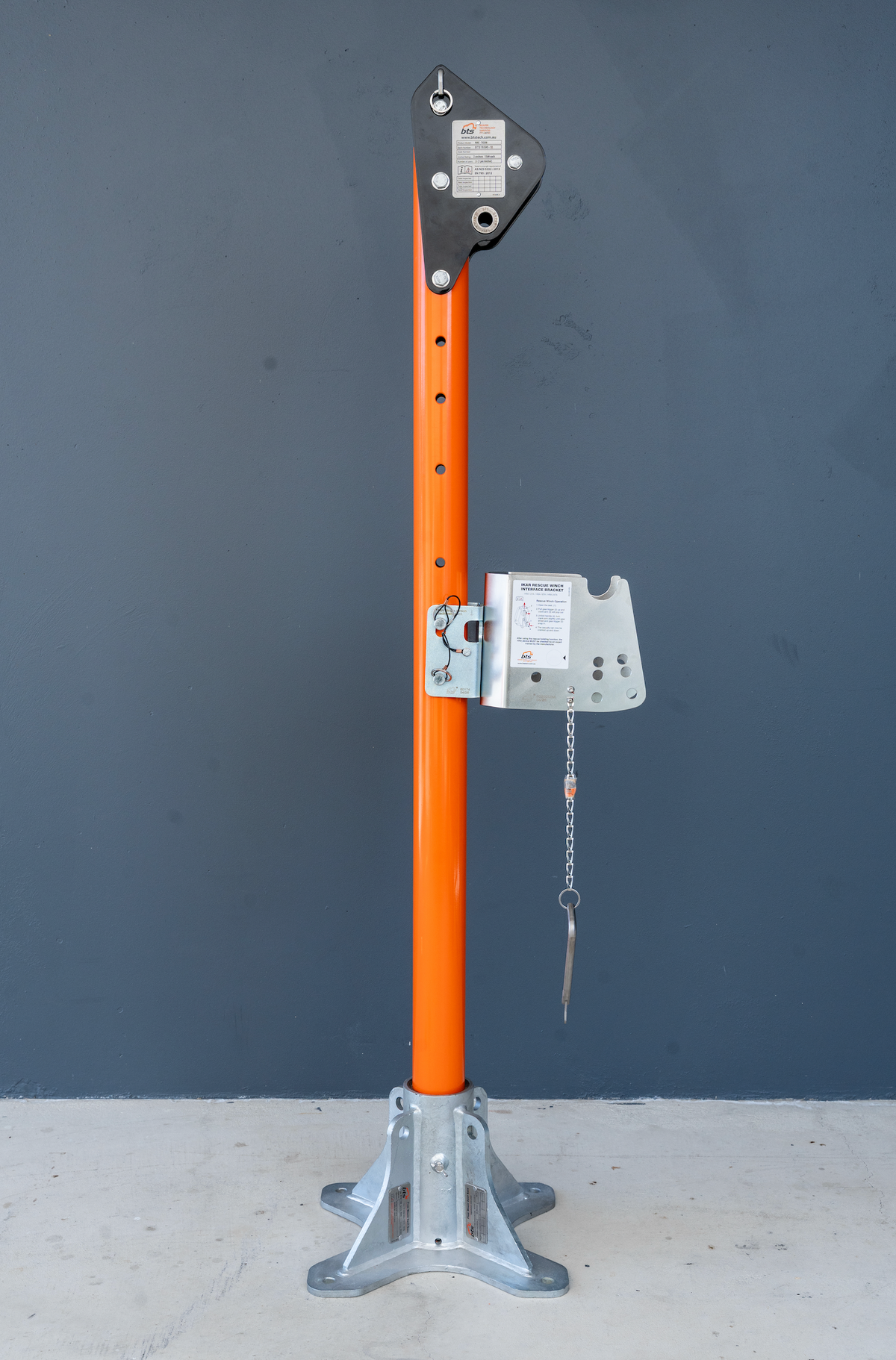 Portable Horizontal Anchor Mast Kit with IKAR Fall Arrest Block and Recovery Winch